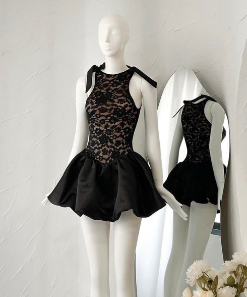 Women Lacey Sleeveless Flounce Mini Dresses